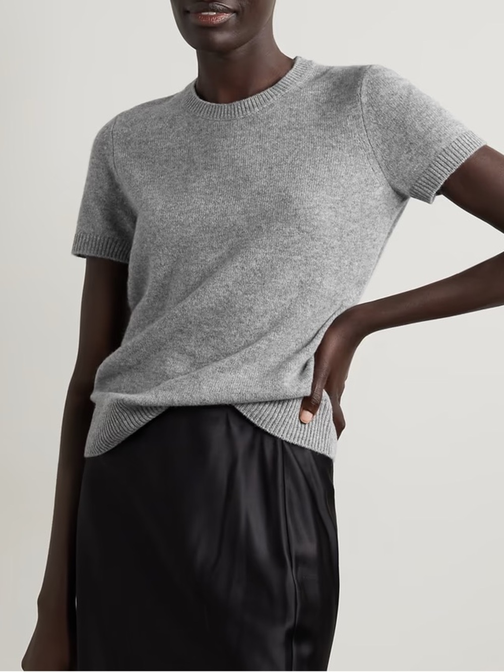 THEORY Basic Tee Feather Cashmere in Gray Size M